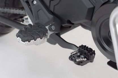 Extensión del pedal de freno. Negro. Triumph Tiger 900 Rally/Pro, Voge 650 DSX.