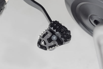 Extensión del pedal de freno. Negro. Triumph Tiger 900 Rally/Pro, Voge 650 DSX.