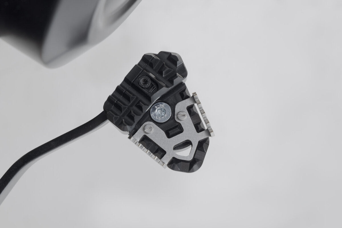 Extensión del pedal de freno. Negro. Triumph Tiger 900 Rally/Pro, Voge 650 DSX.