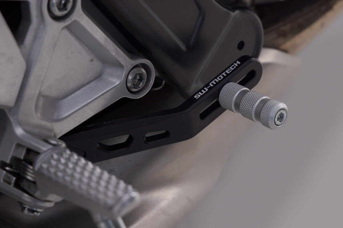 Pedal de freno. Honda CB650R (18-).