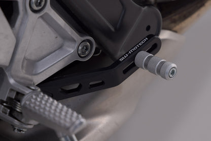 Pedal de freno. Honda CB650R (18-).