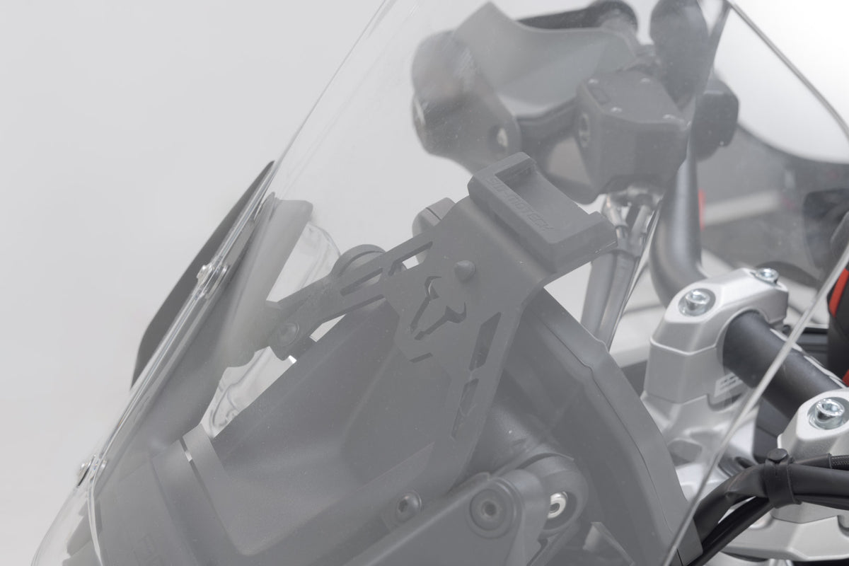 Soporte GPS en salpicadero Negro. BMW R 1300 GS (23-) / Adventure (24-).