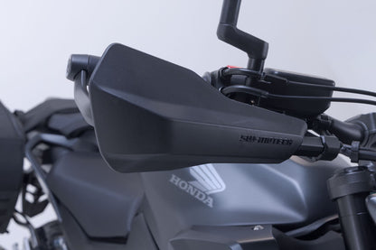Kit de protectores de manos Sport. Negro. Modelos Honda / Suzuki / Triumph.