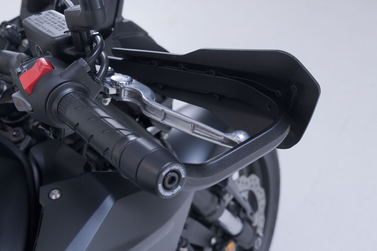 Kit de protectores de manos Sport. Negro. Modelos Honda / Suzuki / Triumph.