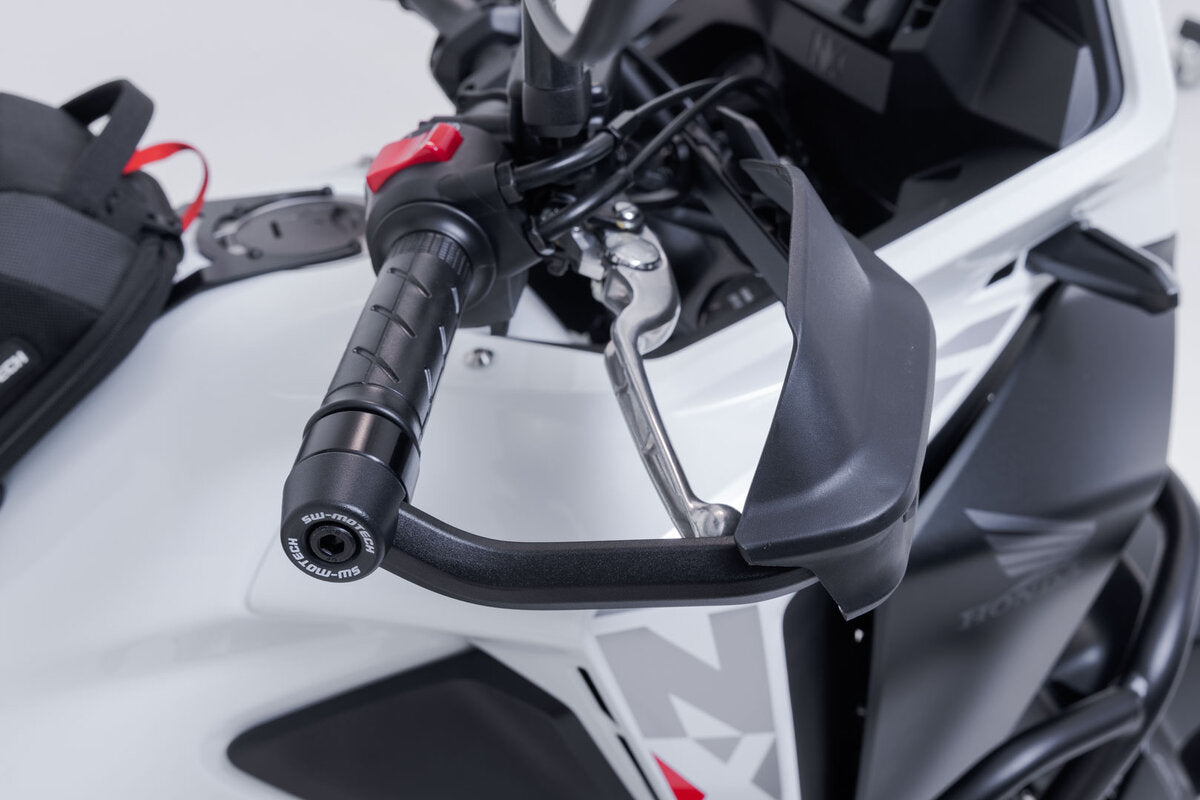Kit de protectores de manos Adventure. Negro. Honda CB500X (18-), NX500 (23-).