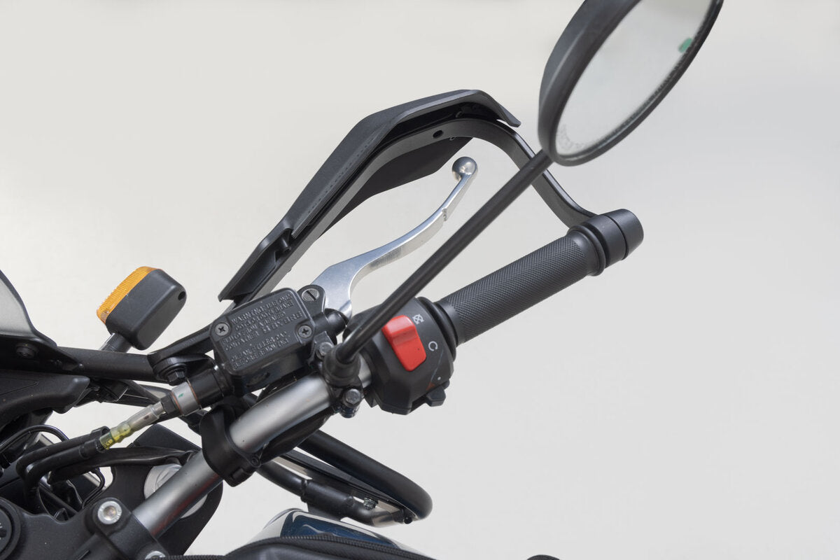 Kit de protectores de manos Adventure. Negro. Modelos KTM, Royal Enfield y Yamaha.