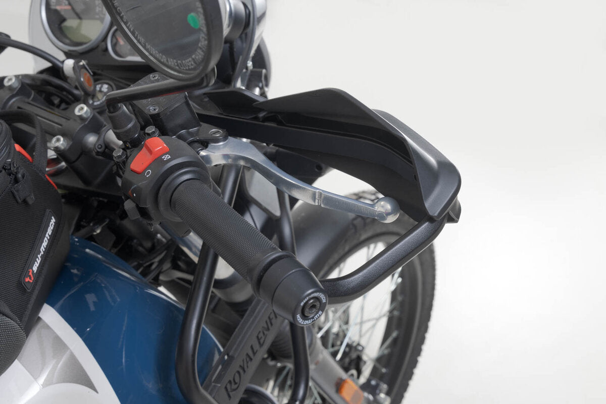 Kit de protectores de manos Adventure. Negro. Modelos KTM, Royal Enfield y Yamaha.