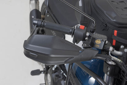 Kit de protectores de manos Adventure. Negro. Modelos KTM, Royal Enfield y Yamaha.