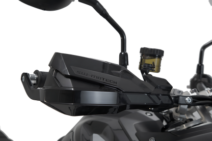 Kit de protectores de manos KOBRA Negro. Triumph Tiger 900/ GT/ Rally/ Pro (19-23).