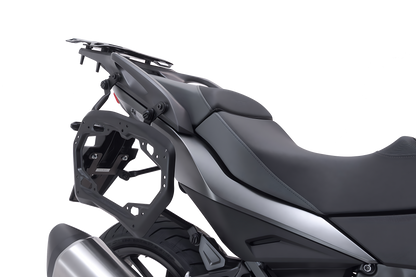Soporte lateral PRO Negro. Honda NT1100 (21-).