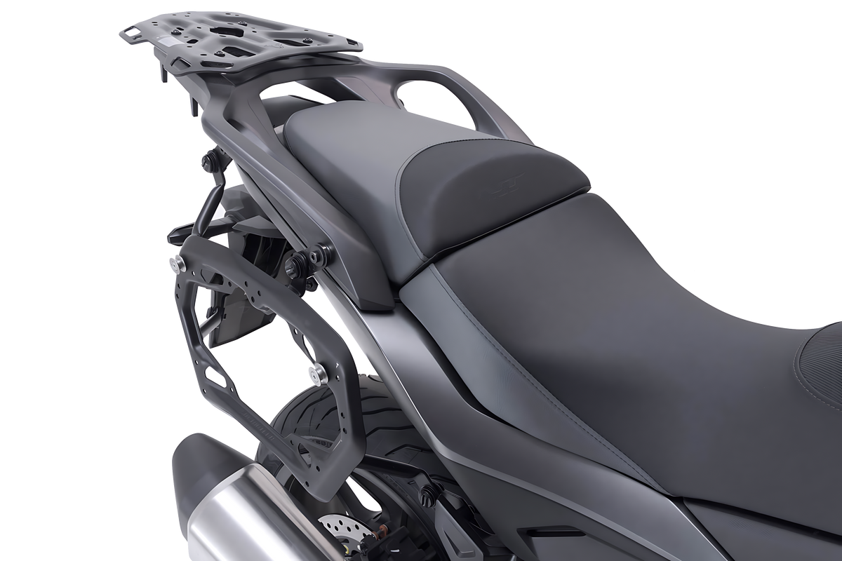 Soporte lateral PRO Negro. Honda NT1100 (21-).
