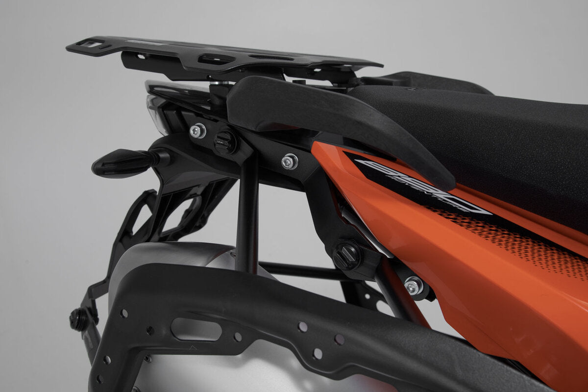 Soporte lateral PRO. Negro. KTM 790 Adv/ R, 890 Adv/ R 890 SM T.