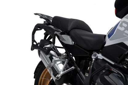 Soporte lateral PRO Negro. BMW R1200GS (12-18), R1250GS (18-).