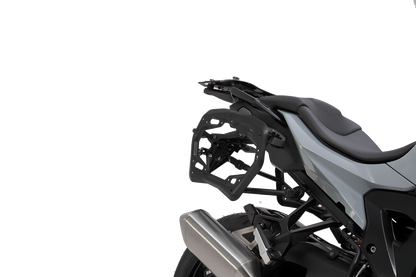 Soporte lateral PRO Negro. BMW S 1000 XR (19-).