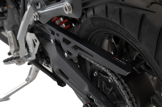 Protector de cadena Negro. Triumph Tiger 900/ GT/ Rally/ Pro.