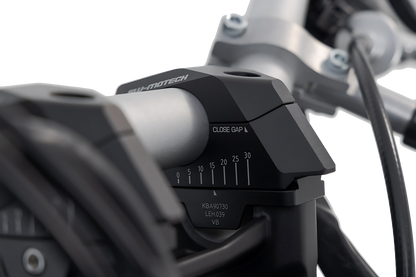 Acercador de manillar variable para Ø28 H=28mm. Colocación de 5/10/15/20/25/30 mm. Negro