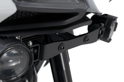 Soporte para luces Negro. Moto Morini X-Cape 650 (21-).