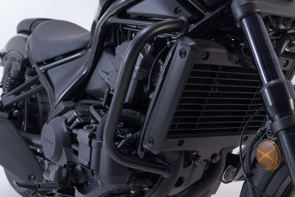 Protecciones laterales de motor. Negro. Honda CMX1100 Rebel (20-).