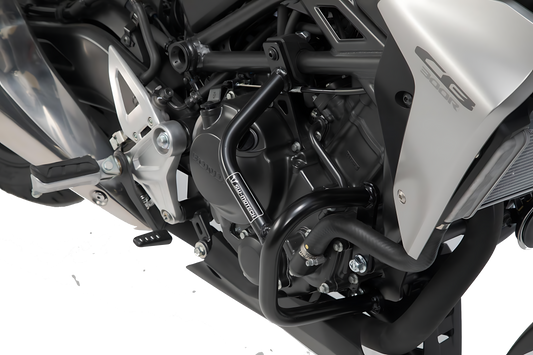 Protecciones laterales de motor Negro. Honda CB300R (18-).