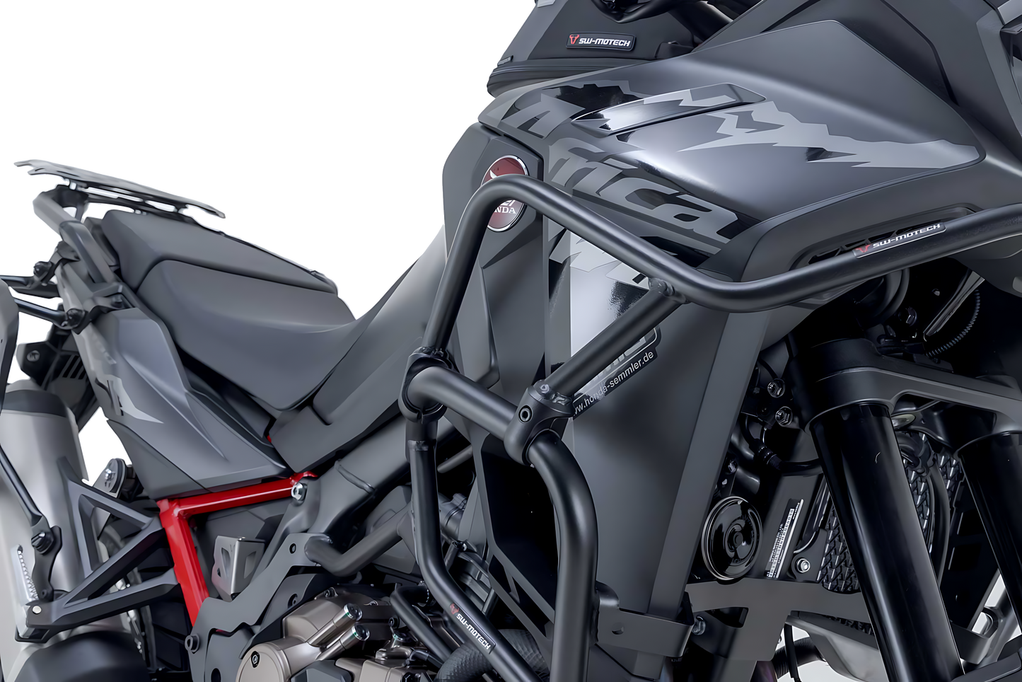 Protecciones laterales de motor Negro. Honda CRF1100L Africa Twin (19-).