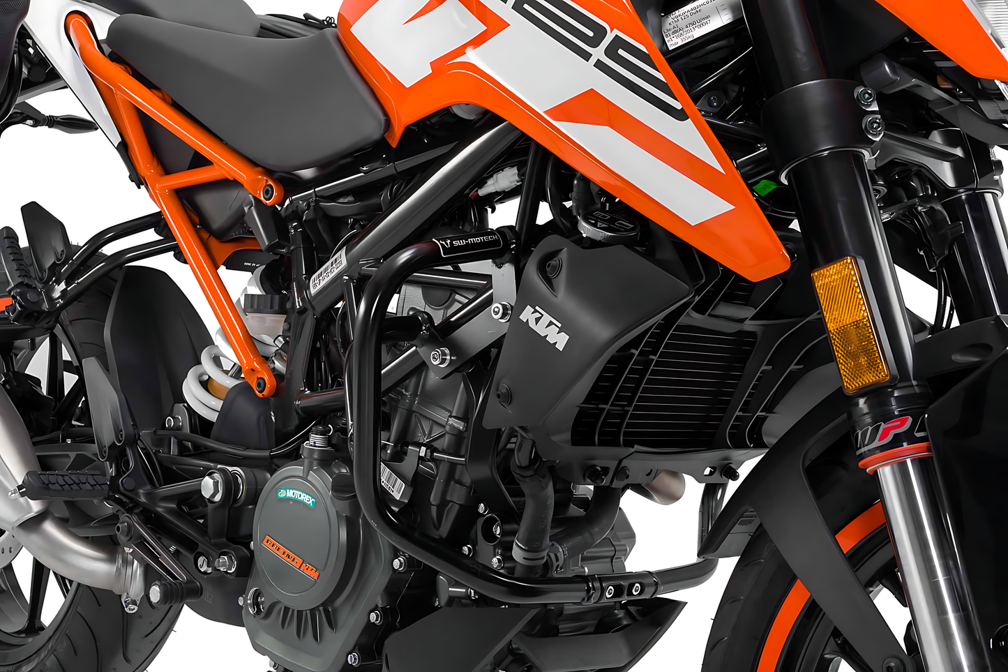 Protecciones laterales de motor Negro. KTM 125 (11-20) / 200 Duke (11-16).