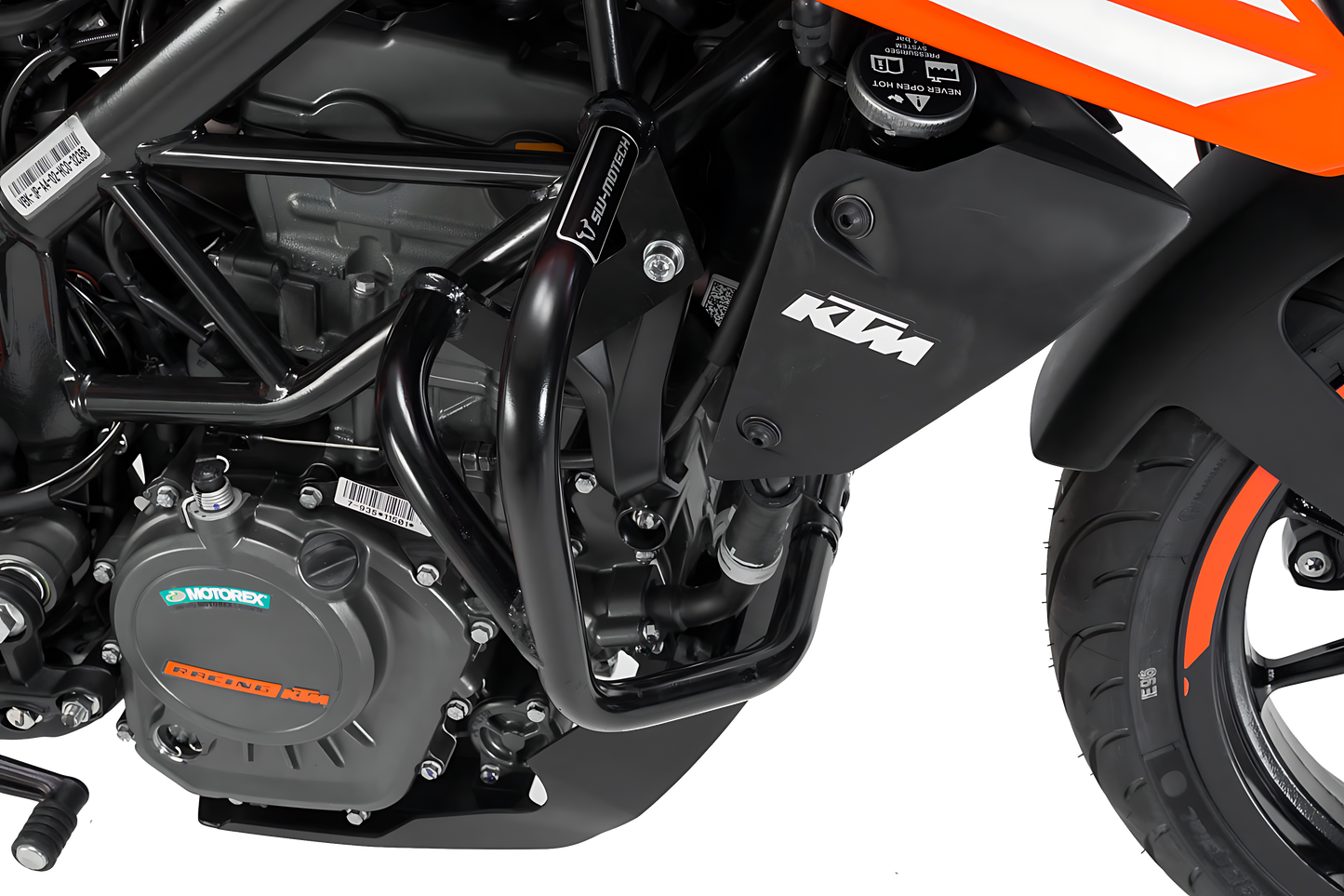 Protecciones laterales de motor Negro. KTM 125 (11-20) / 200 Duke (11-16).