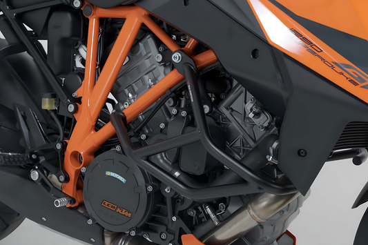 Protecciones laterales de motor Negro. KTM 1290 Super Duke R / GT.