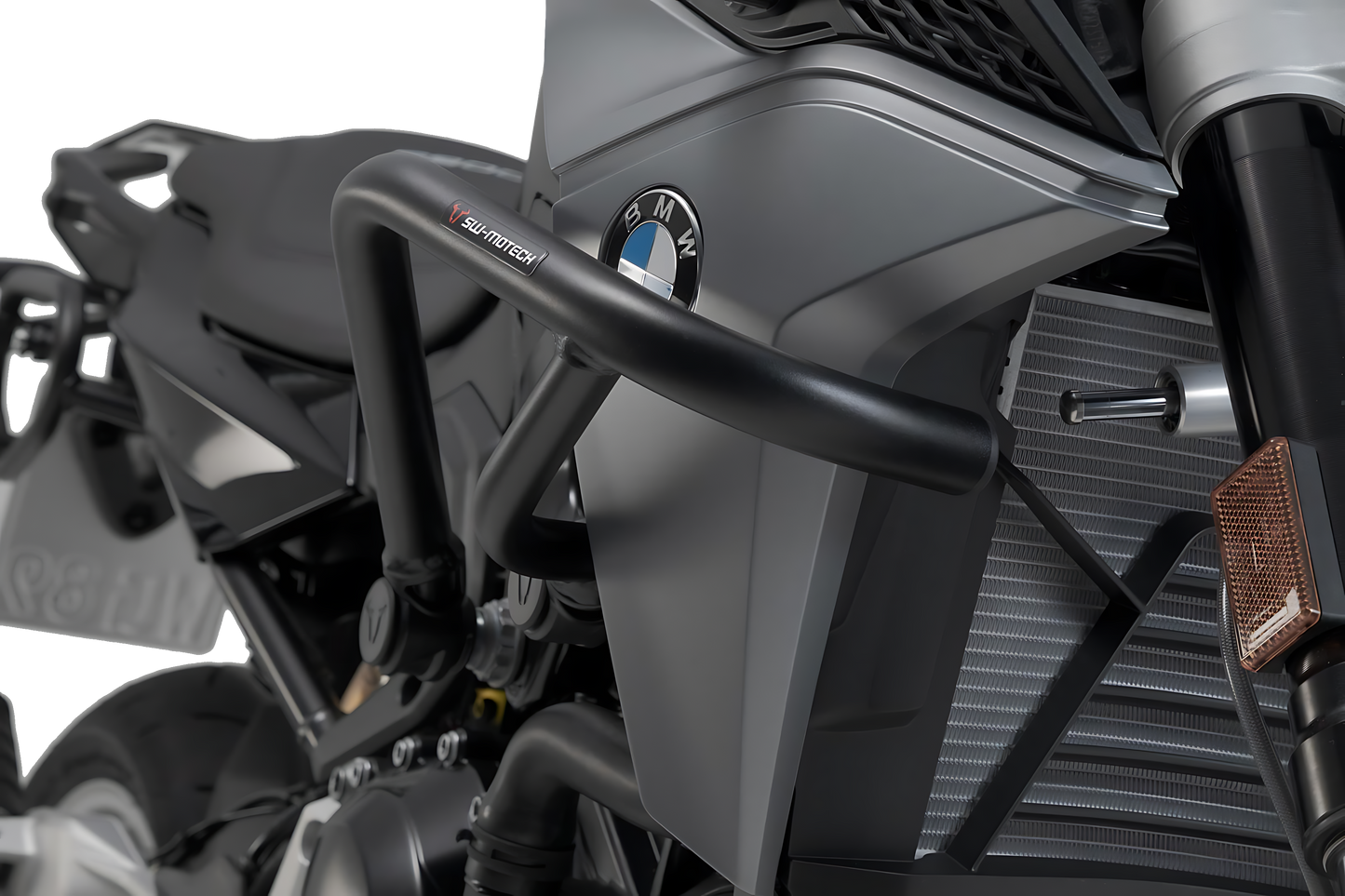 Protecciones laterales de motor Negro. BMW F 900 R (19-).