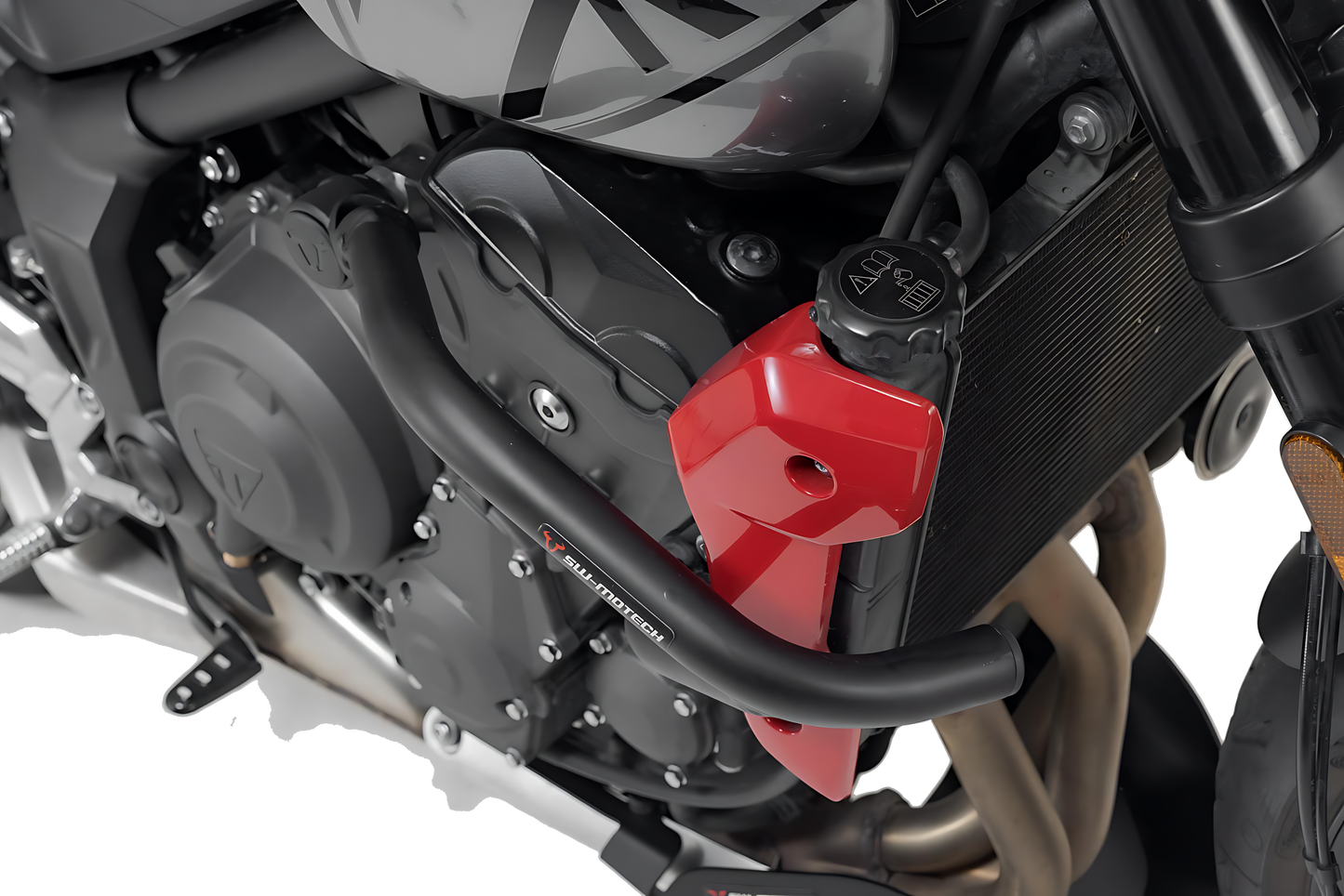 Protecciones laterales de motor Negro. Triumph Trident 660 (21-).