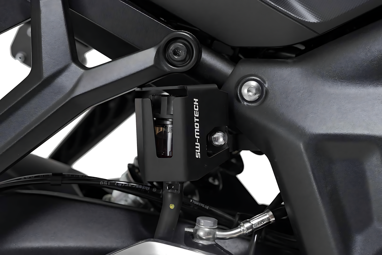 Protector de depósito de frenos Negro. Triumph Trident 660 (21-).