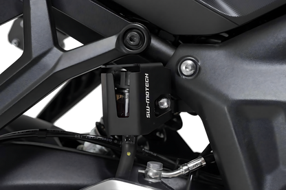 Protector de depósito de frenos Negro. Triumph Trident 660 (21-).