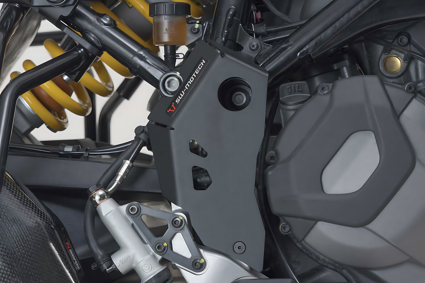 Protector de talón Negro. Ducati DesertX (22-) / Rally (23-).