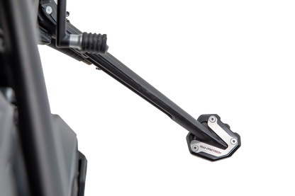 Extension para caballete lateral Negro/plateado. 790 Duke / 890 Duke / 990 Duke.