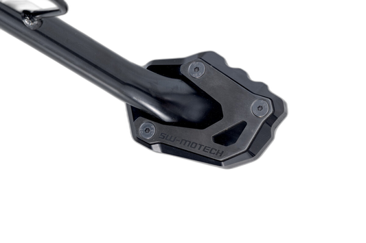 Extensión para caballete lateral. Negro/plateado. Suzu V-Strom 1050DE, April RS 457.