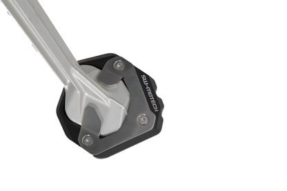 Extension para caballete lateral Negro/Plateado. Modelos Yamaha Ténéré 700 (19-).