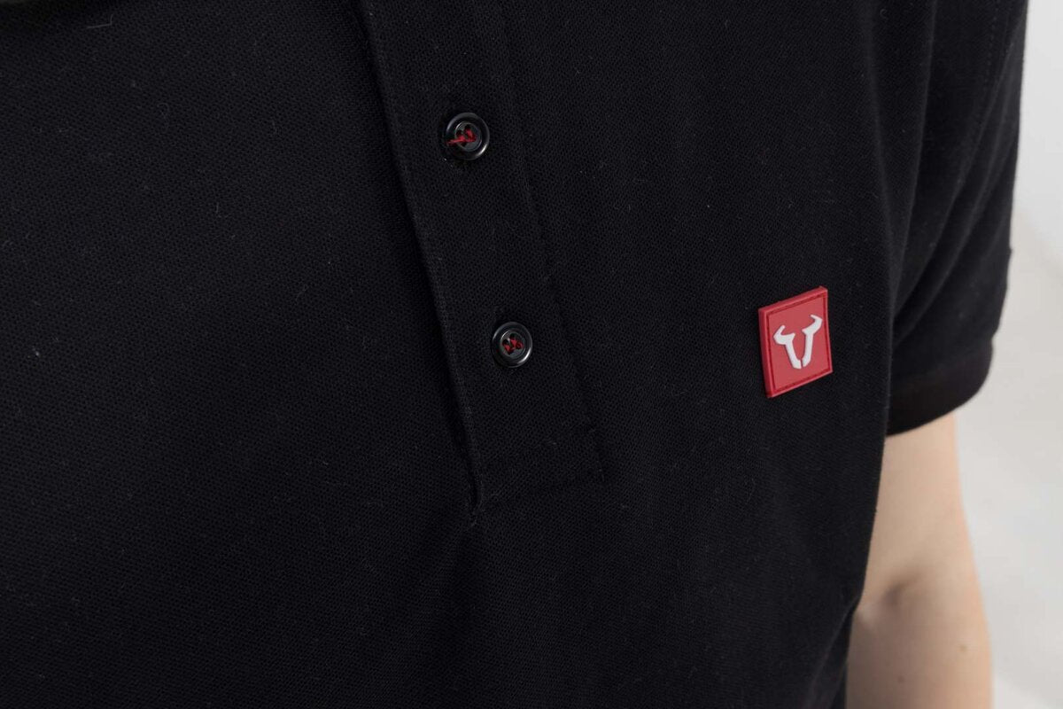 Polo. Core Line. Negro. Hombre.